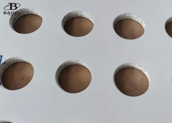 1m x 2mのフィルタ・ガーゼの打つ版の穴があいた金属の網