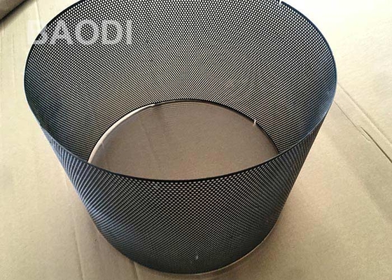 粉は円形の穴の鋼鉄3.5mm穴があいた金属の管に塗った